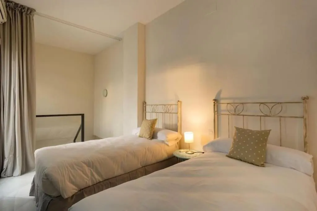アパート セビリアAtico Terraza Privada. Centro Ciudadアパートメント
